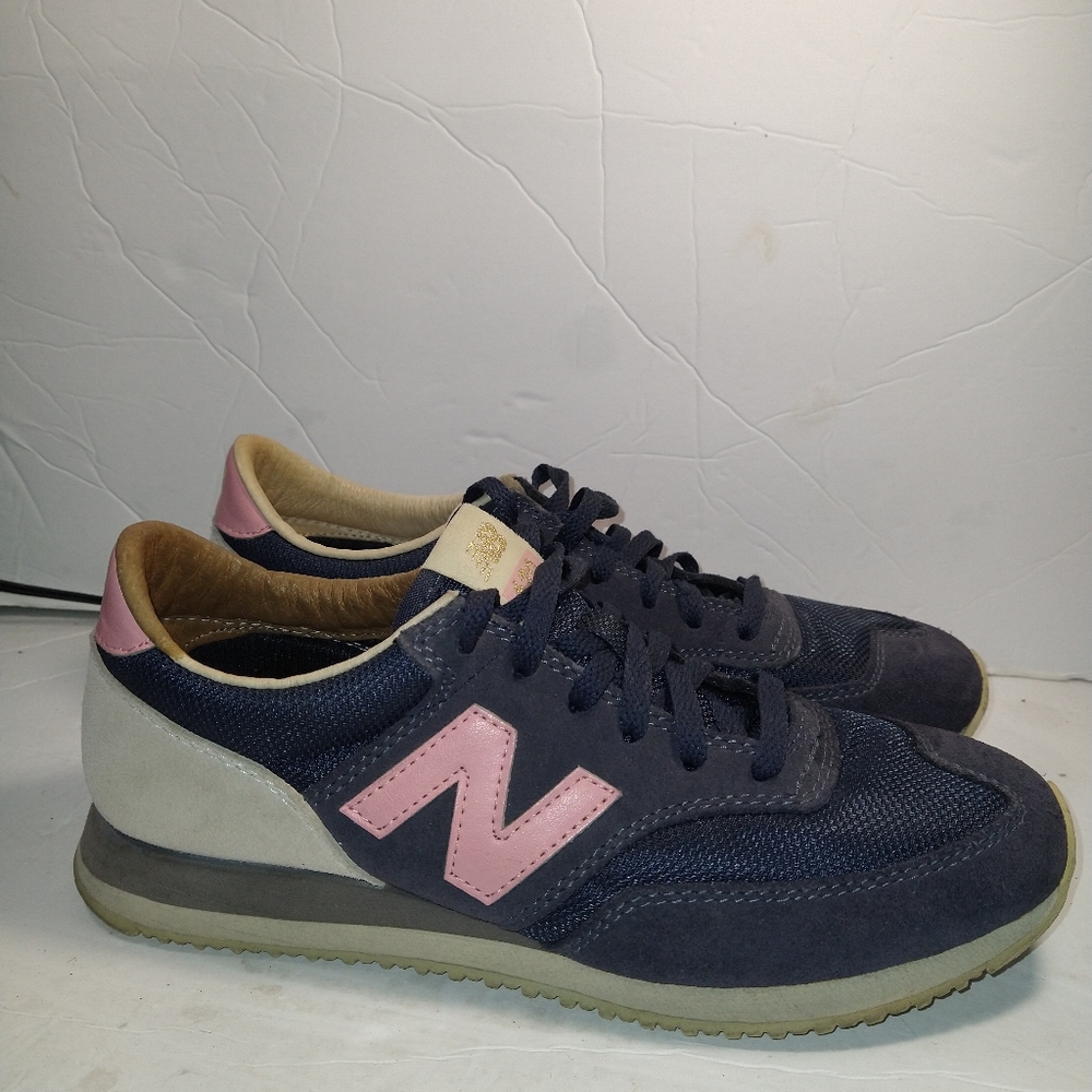 New Balance 620 Running Sneakers Shoes Women's sz 8B.